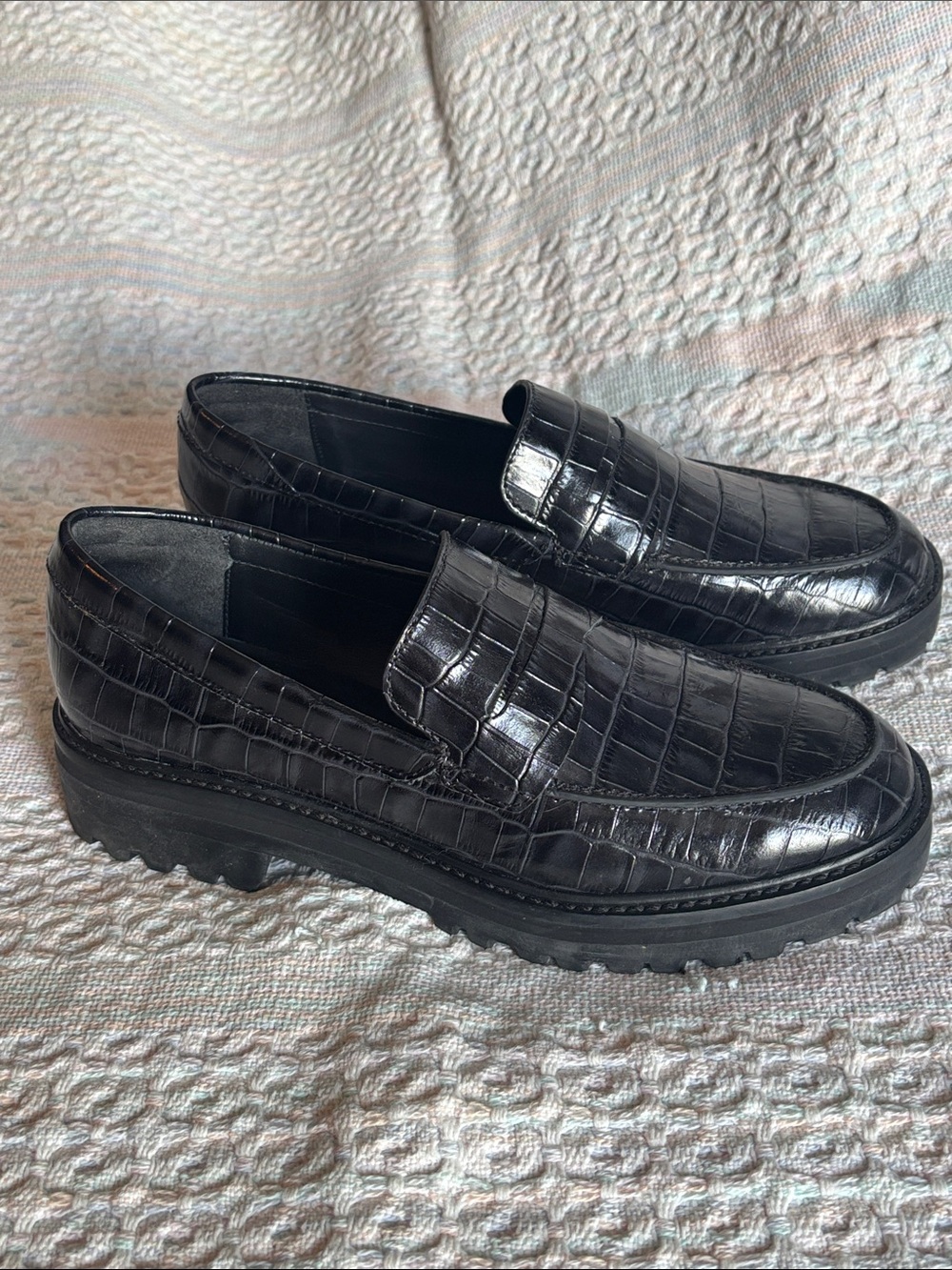 Everlane The Lug Loafers * Black Croc Embossed Leather Slip-On * sz 8.5